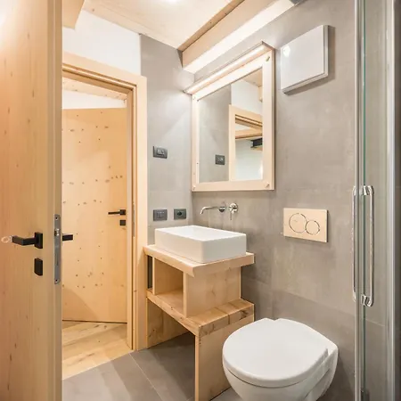 Casa Mosigo 아파트 산비토디카도레
